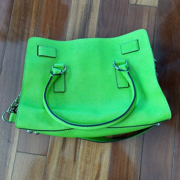 michael kors green leather bag w/ lock & key - Picture 8 of 10